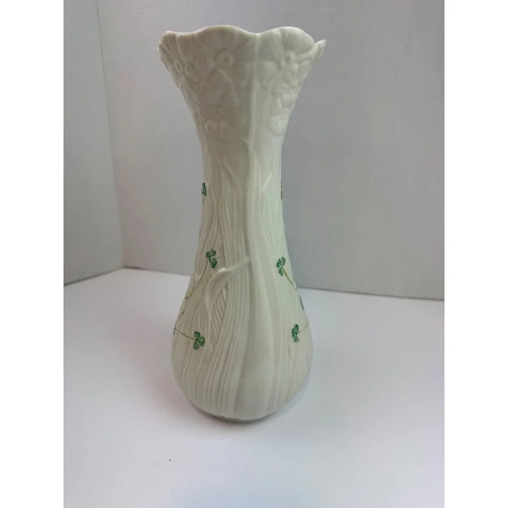 Belleek Ireland Daisy Tall Vase 1932 Shamrock Parian China Scalloped Rim 10.5in